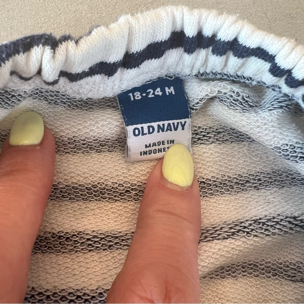 Old‎ Navy Navy Blue and White Stripe Joggers 18-24m - Picture 7 of 8